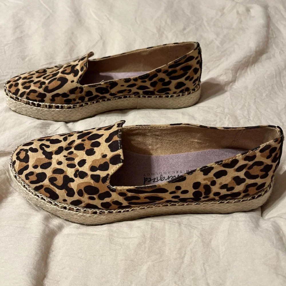 Like New Dr. Scholl's Find Me Espadrille Slip On tan/black leopard print…